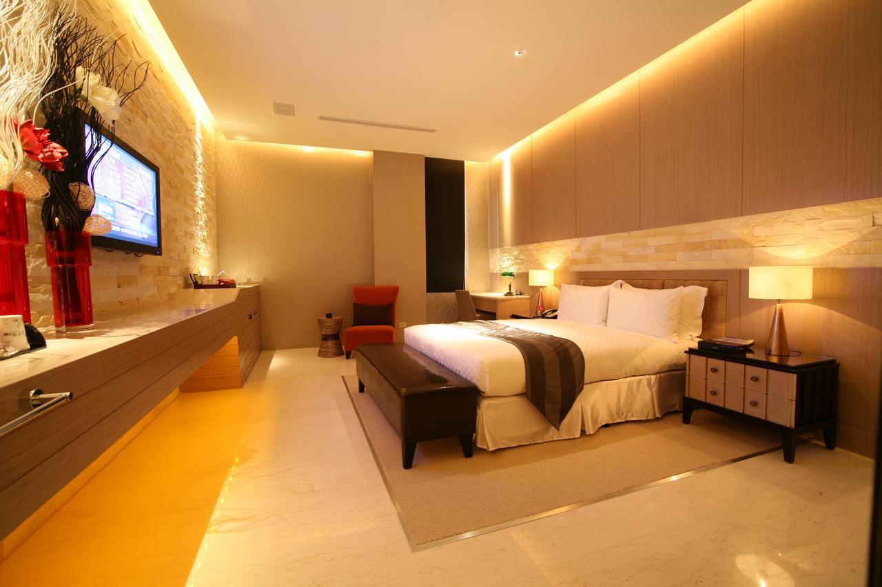 Lanshy Motel Taichung Exterior foto