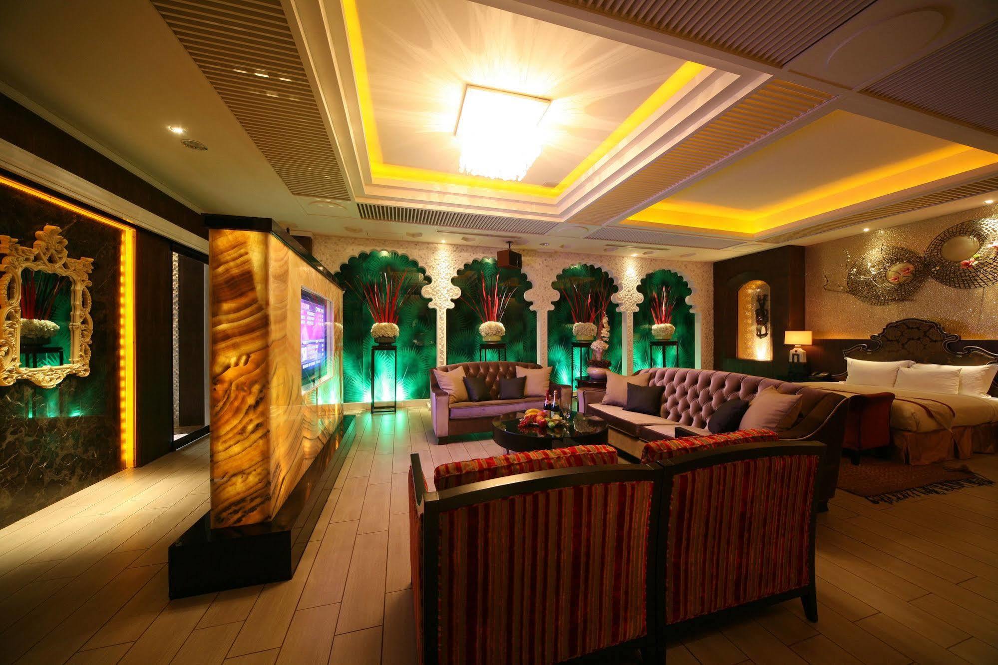 Lanshy Motel Taichung Exterior foto