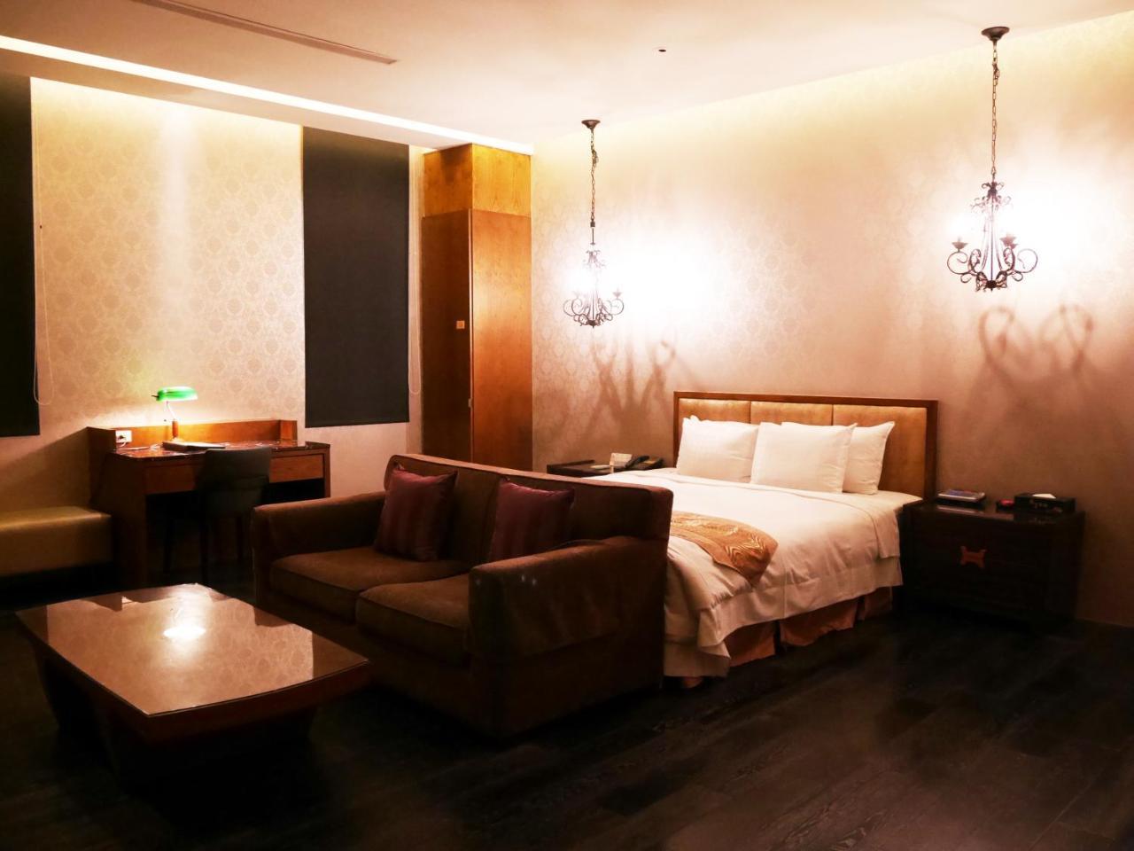 Lanshy Motel Taichung Exterior foto